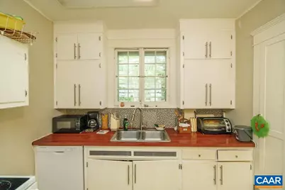 2405 Jefferson Park Ave, Charlottesville, VA 22903 - Photo 11