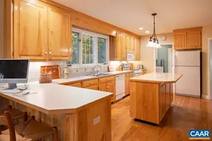 1549 Reynovia Dr, Charlottesville, VA 22902 - Photo 13