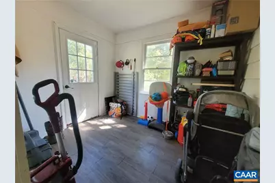 28153 N James Madison Hwy, New Canton, VA 23123 - Photo 9