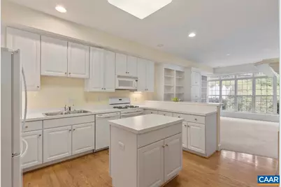 1132 Courtyard Dr, Charlottesville, VA 22903 - Photo 11