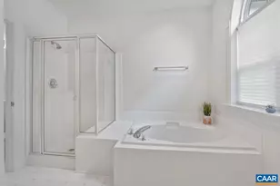 1132 Courtyard Dr, Charlottesville, VA 22903 - Photo 19