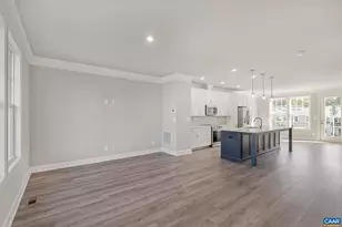 37 Lindley Pl, Charlottesville, VA 22901 - Photo 9