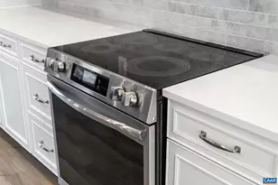 37 Lindley Pl, Charlottesville, VA 22901 - Photo 19