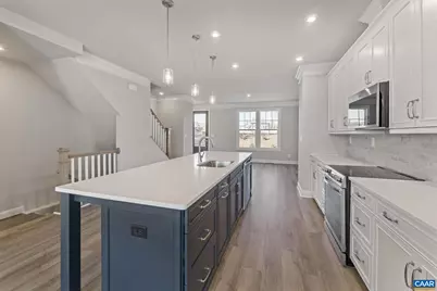 37 Lindley Pl, Charlottesville, VA 22901 - Photo 17