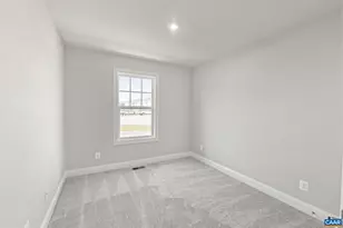 37 Lindley Pl, Charlottesville, VA 22901 - Photo 35