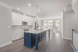 37 Lindley Pl, Charlottesville, VA 22901 - Photo 13