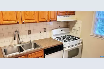 2527 Hydraulic Rd #1, Charlottesville, VA 22901 - Photo 5