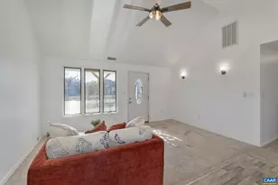 874 James River Rd, Scottsville, VA 24590 - Photo 9