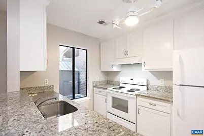 964 Sutton Ct, Charlottesville, VA 22901 - Photo 5