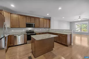 1610 Kempton Pl, Charlottesville, VA 22911 - Photo 17