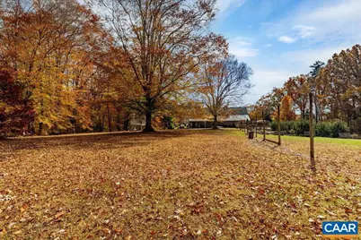 325 Old Roseland Rd, Roseland, VA 22967 - Photo 15
