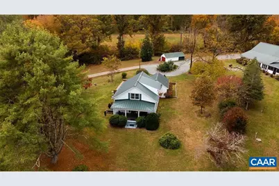 325 Old Roseland Rd, Roseland, VA 22967 - Photo 1