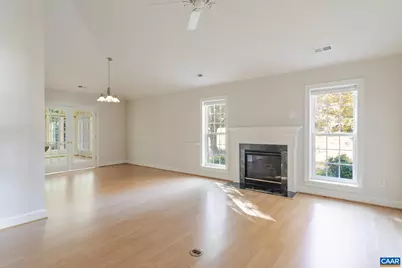 412 Heritage Ct, Charlottesville, VA 22903 - Photo 5