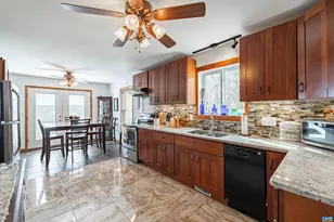 125 Riverbreeze Ct, Howardsville, VA 24562 - Photo 19