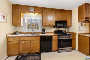 1018 Ashby Pl, Charlottesville, VA 22901 - Photo 17