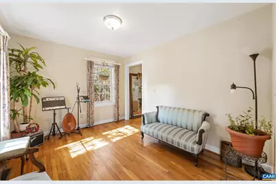 1018 Ashby Pl, Charlottesville, VA 22901 - Photo 9