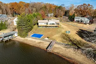 1753 N Lakeshore Dr, Louisa, VA 23093 - Photo 3