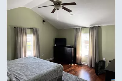 211 NW 5th St, Charlottesville, VA 22903 - Photo 9