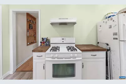 564 N Bath Ave, Waynesboro, VA 22980 - Photo 11