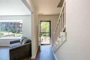 28 Woodlake Dr, Charlottesville, VA 22901 - Photo 3