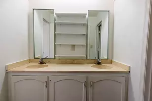 28 Woodlake Dr, Charlottesville, VA 22901 - Photo 15