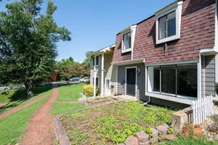 28 Woodlake Dr, Charlottesville, VA 22901 - Photo 23