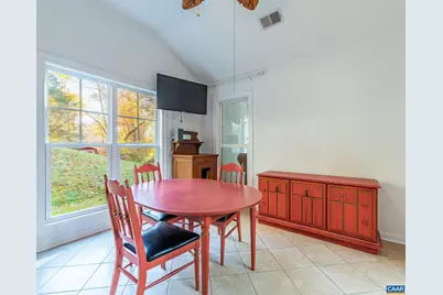 3189 James River Rd, Howardsville, VA 24562 - Photo 5