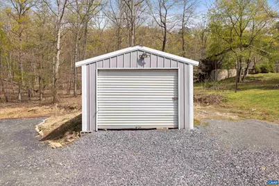 136 Wildwood Ln, Shenandoah, VA 22849 - Photo 5