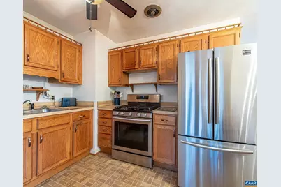 1211 Holmes Ave, Charlottesville, VA 22901 - Photo 3