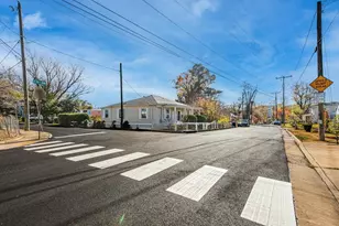 430 11th St, Charlottesville, VA 22903 - Photo 39