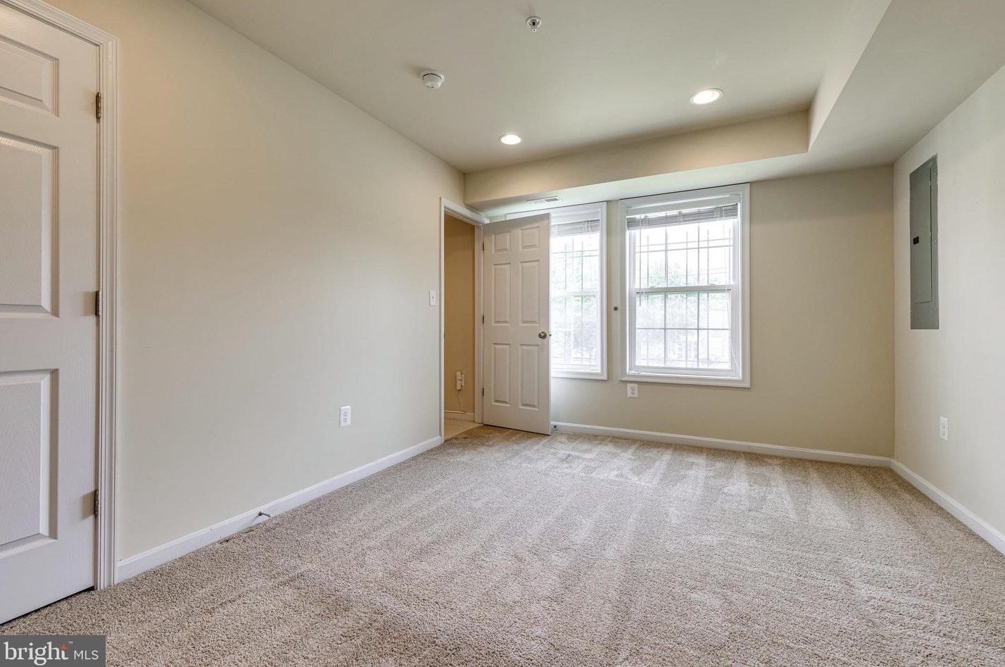 4303 S Capitol St Sw, Washington, DC 20032