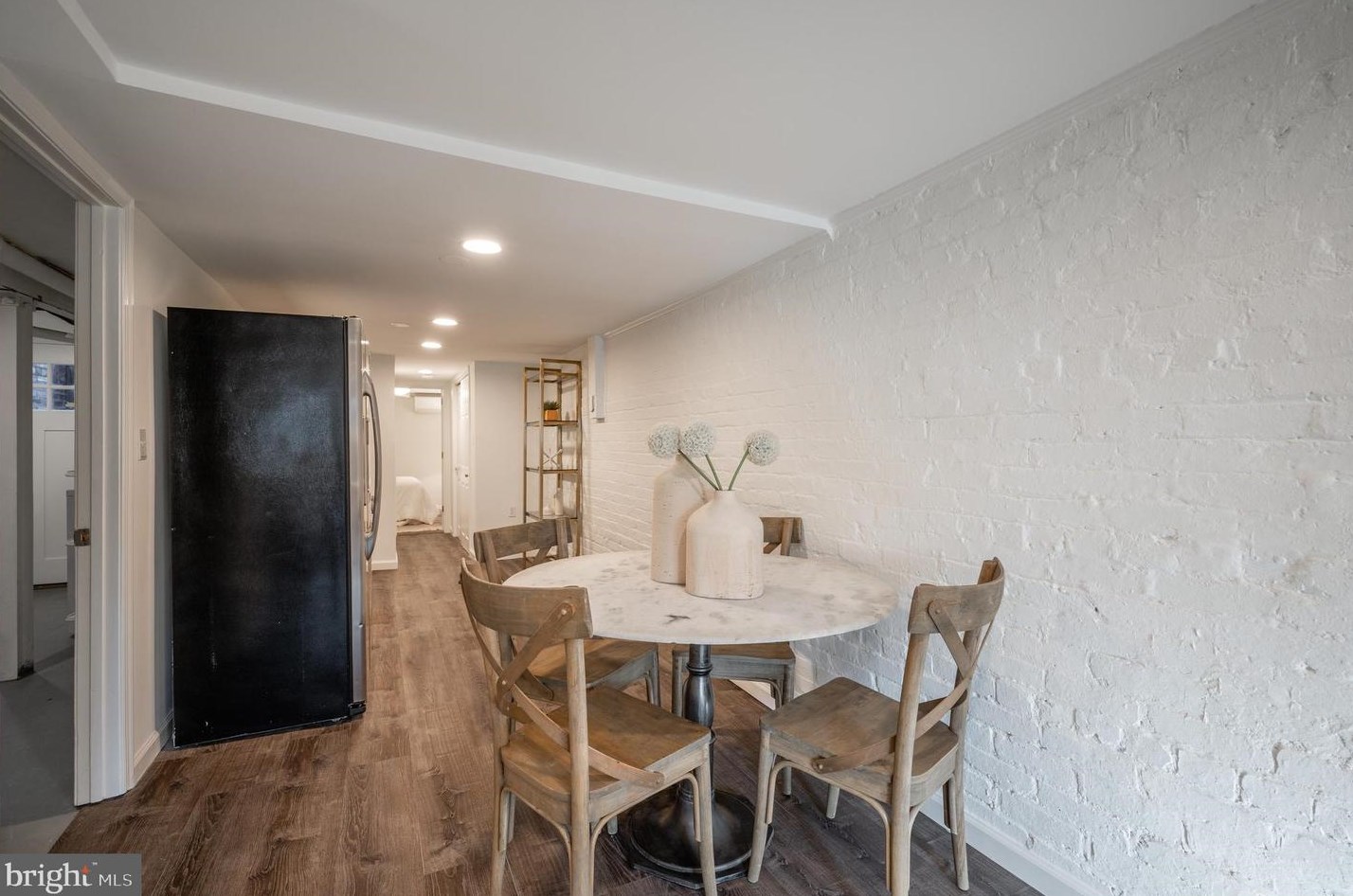 1302 Massachusetts Ave, Washington DC 20019-2941 exterior