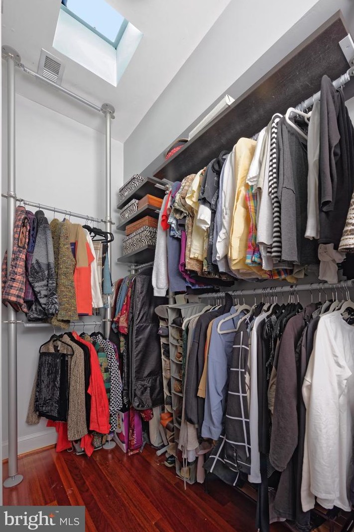 633 A St, Washington DC  20003-1224 exterior