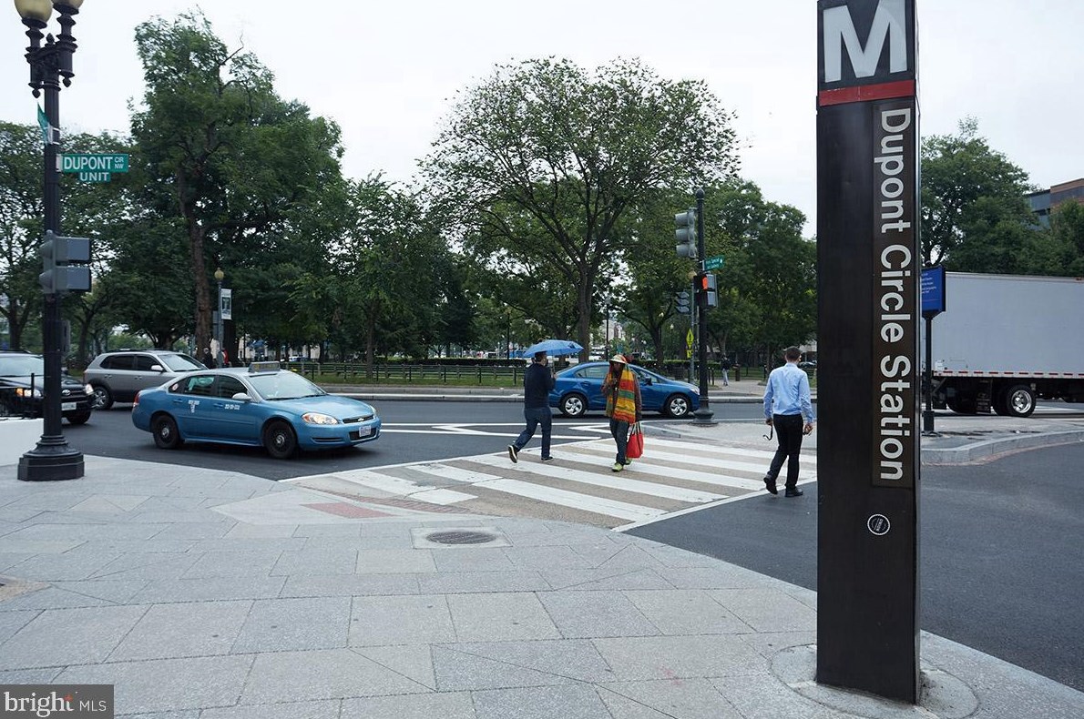 2130 N St, Washington DC 20037-3004 exterior