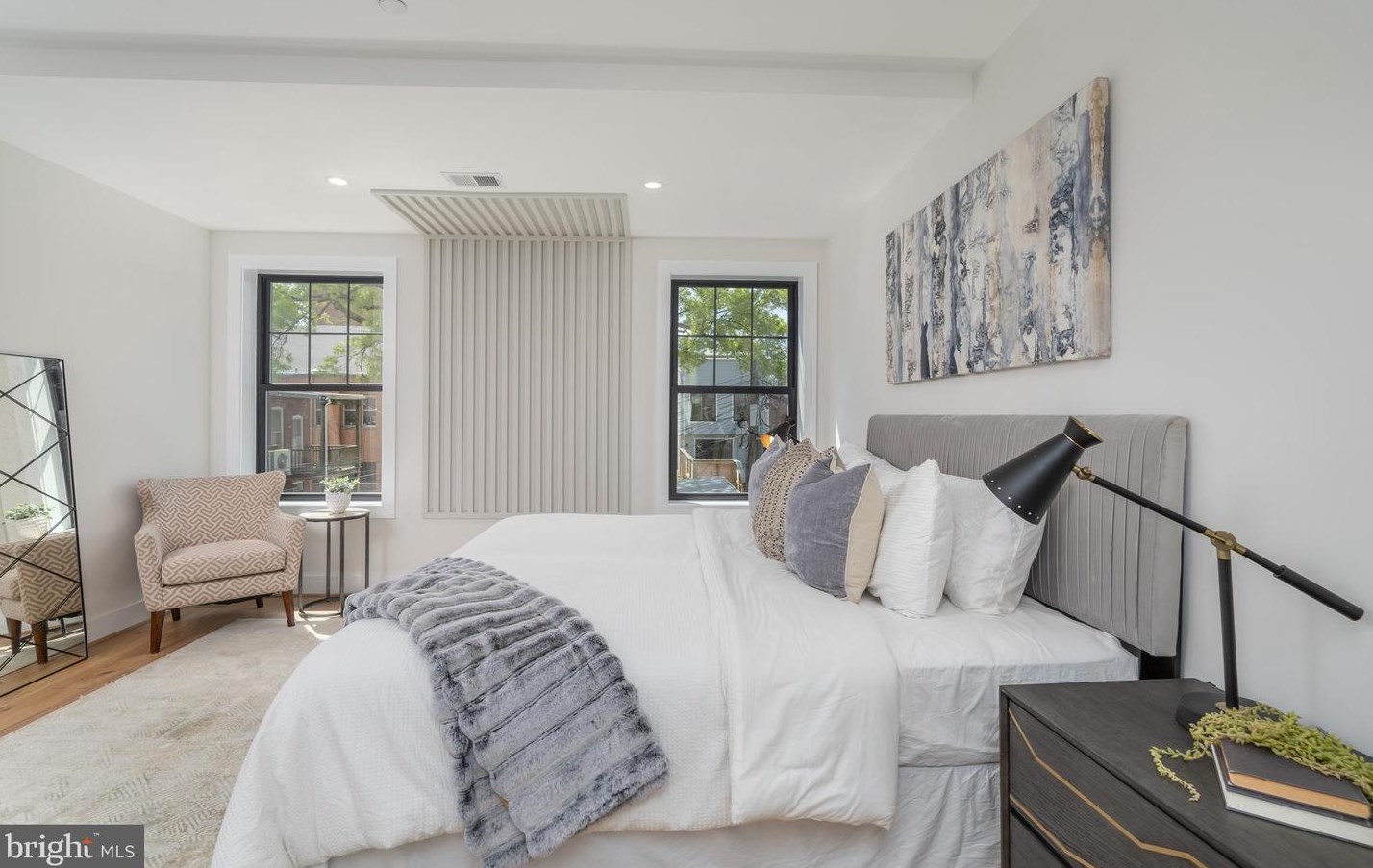 910 8th St, Washington DC  20002-3619 exterior