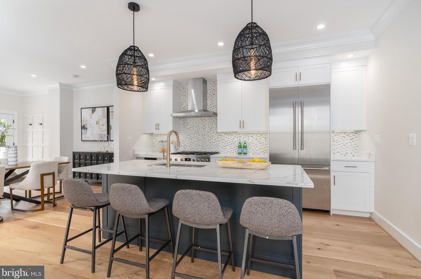 910 8th St, Washington DC  20002-3619 exterior