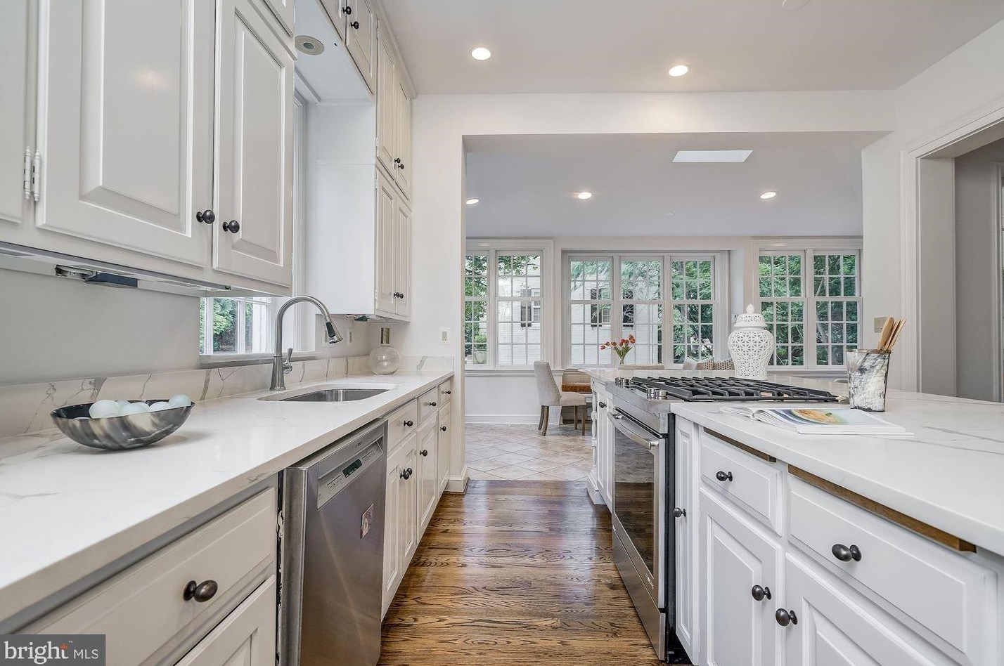 4625 Charleston Ter, Washington DC  20007-1912 exterior