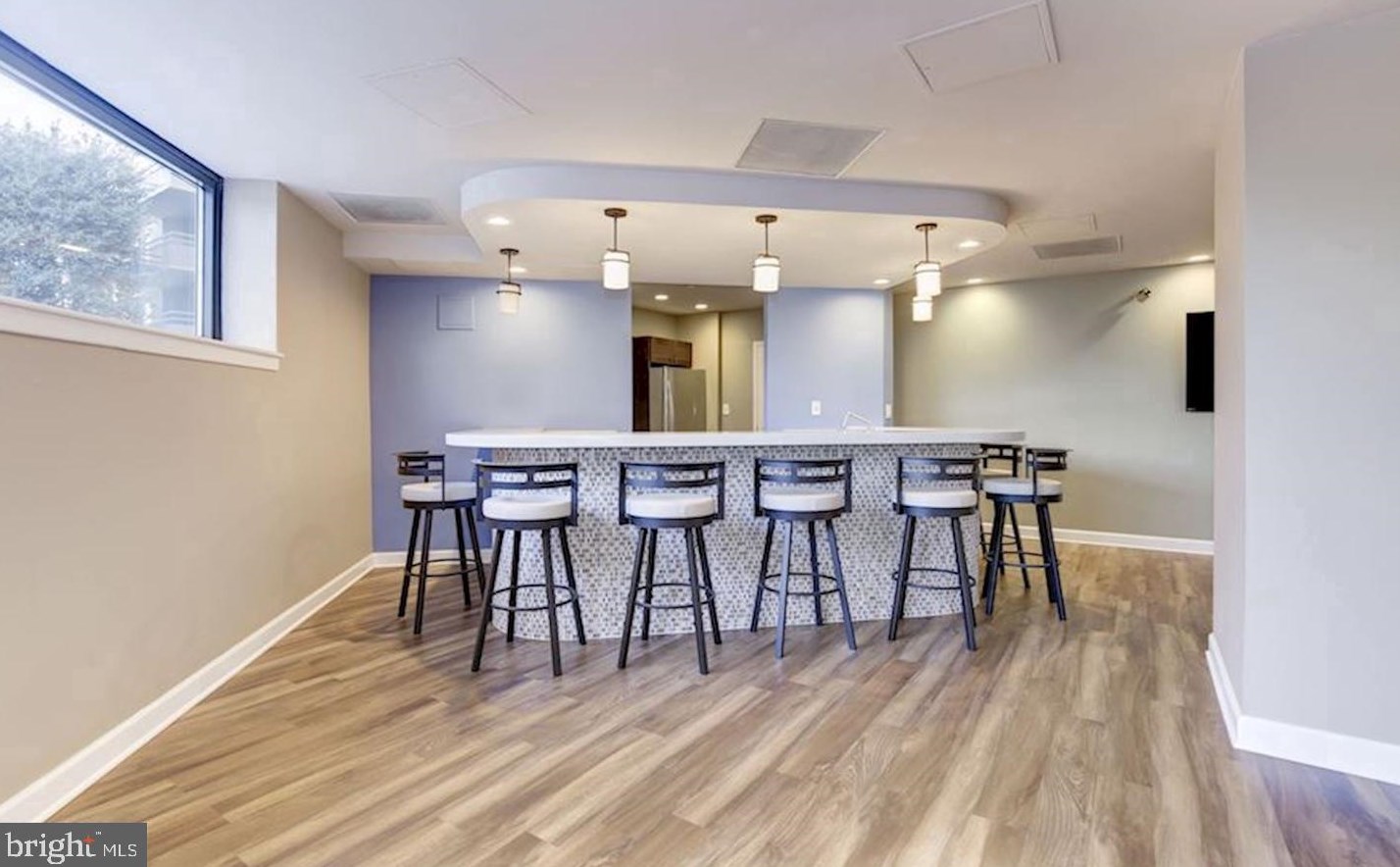 2111 Wisconsin Ave, Washington DC  20007-2274 exterior