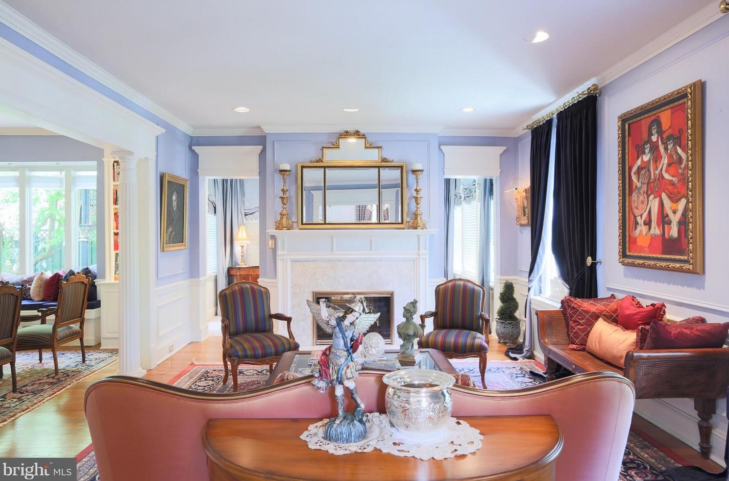 2708 35th Pl, Washington DC  20007-1407 exterior