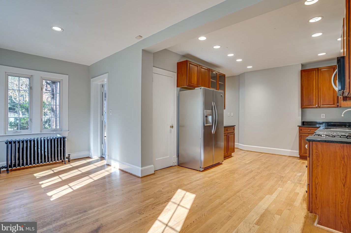 4828 Linnean Ave, Washington DC 20008-2123 exterior