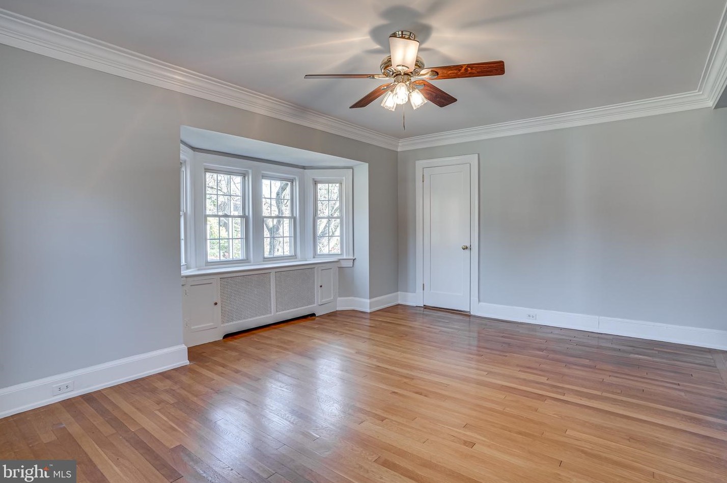 4828 Linnean Ave, Washington DC 20008-2123 exterior