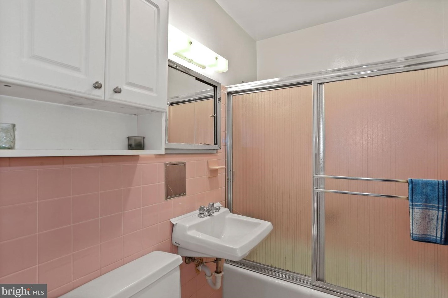 4417 Fessenden St, Washington DC 20016-4243 exterior