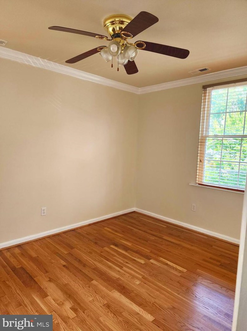 11 46th St, Washington DC 20019-8404 exterior