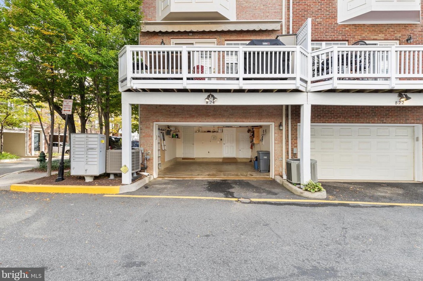 824 Capitol Square Pl, Washington DC 20024-2493 exterior