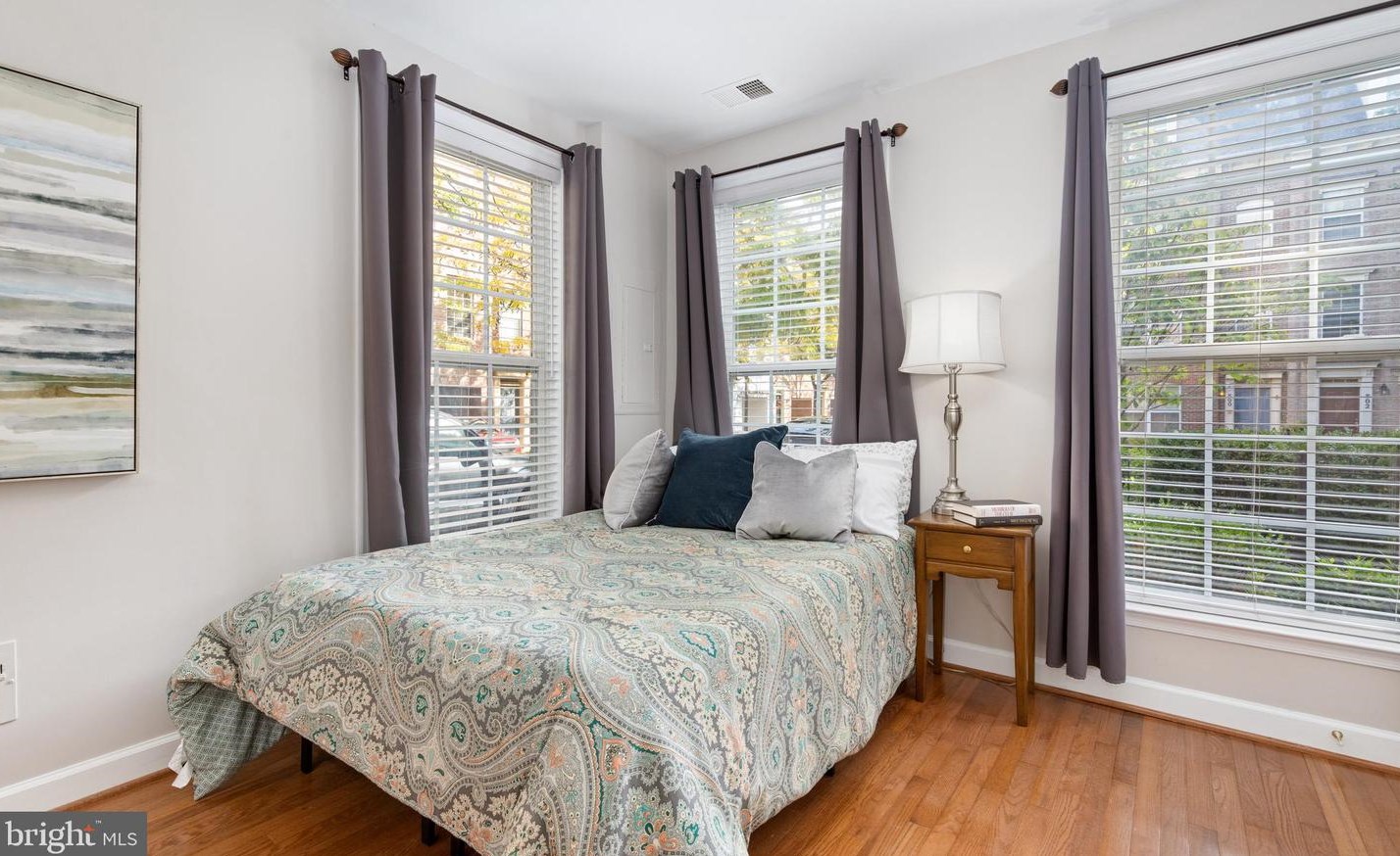 824 Capitol Square Pl, Washington DC 20024-2493 exterior