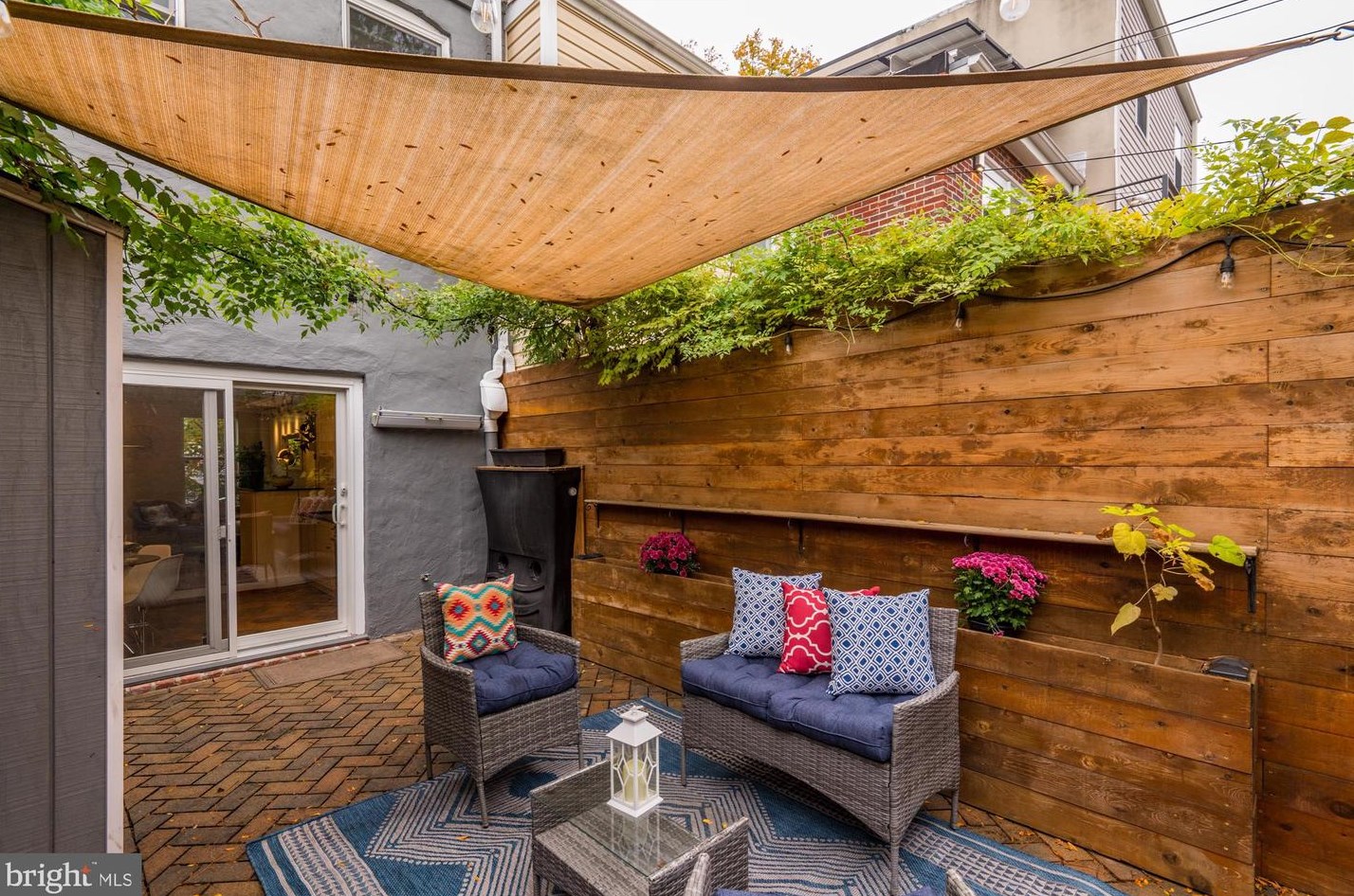 1521 Independence Ave, Washington DC 20003-1547 exterior