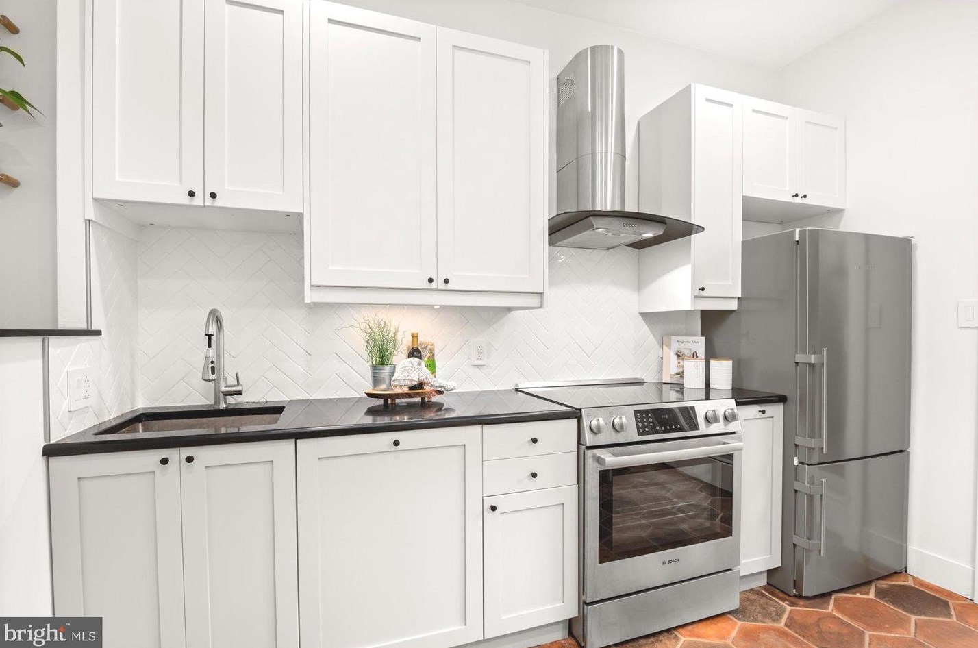 1521 Independence Ave, Washington DC 20003-1547 exterior