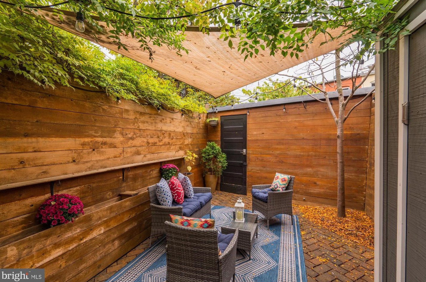 1521 Independence Ave, Washington DC 20003-1547 exterior