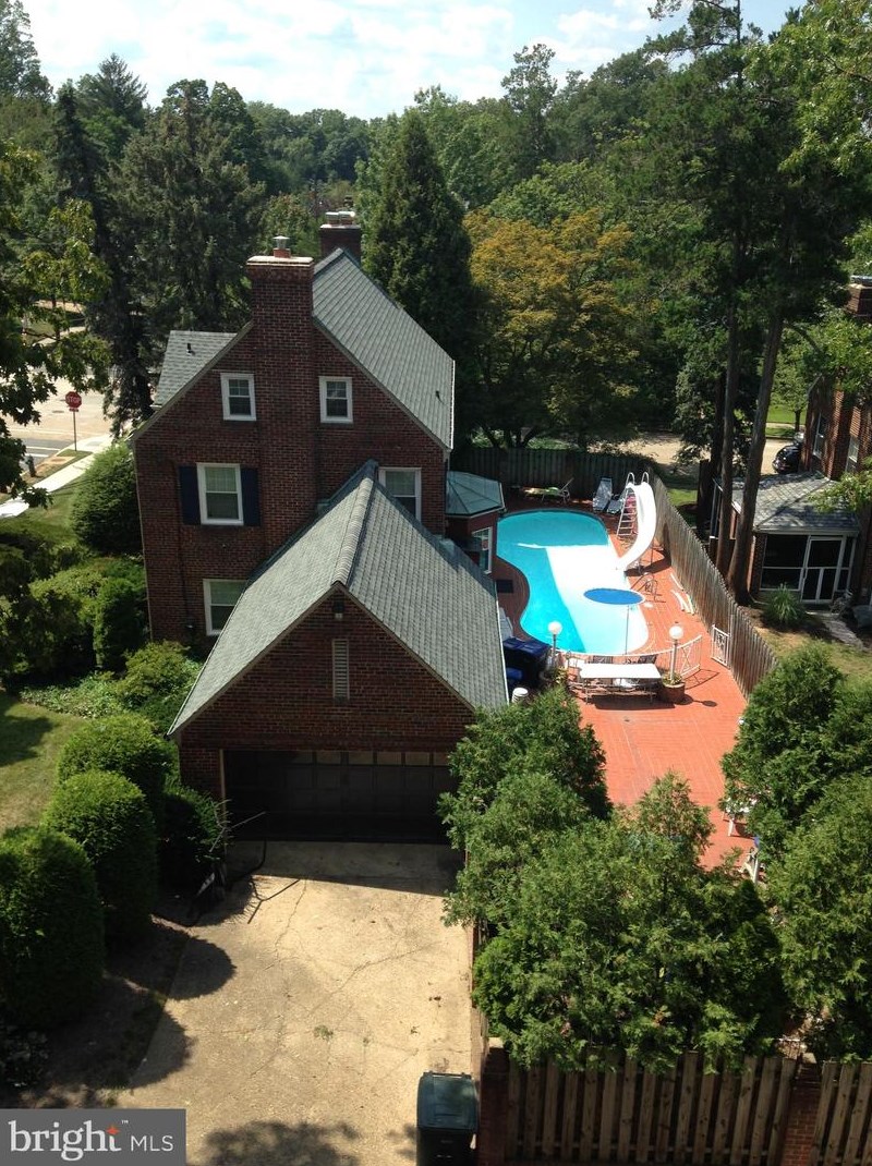 1335 Holly St, Washington DC  20012-1552 exterior