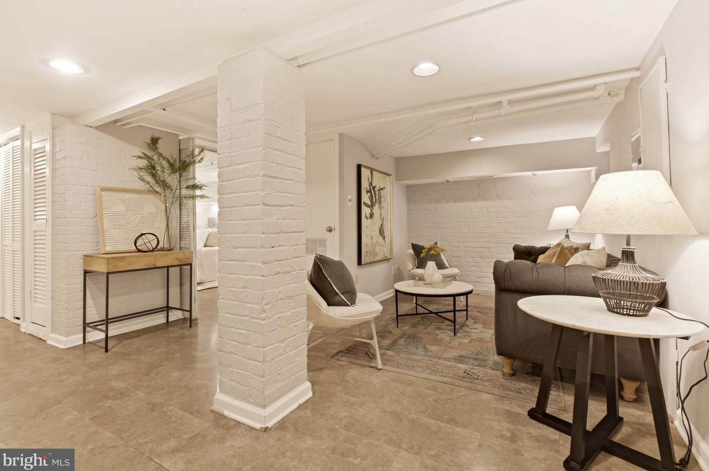 404 7 St, Washington DC 20024-2576 exterior